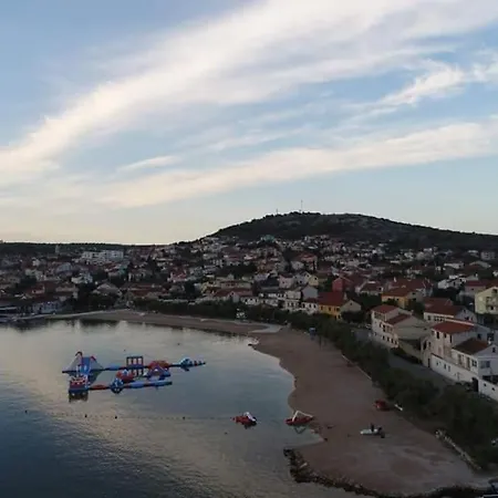 Kate - Wake Up To The Sea, Terrace, Garden & Parking, - Dalmatia * Murter