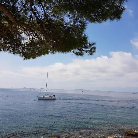 Apartman Kate, With Sea View, Garden And Parking, Murter, Dalmatia *