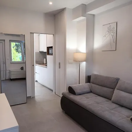 Kate, With Sea View, Garden And Parking, Murter, Dalmatia Apartman Murter