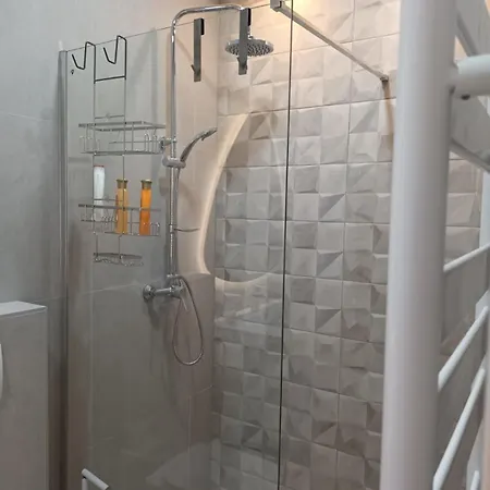 Appartement Kate - Wake Up To The Sea, Terrace, Garden & Parking, - Dalmatia