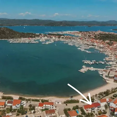 Kate, With Sea View, Garden And Parking, Murter, Dalmatia *
