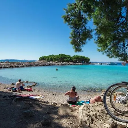 Kate - Wake Up To The Sea, Terrace, Garden & Parking, - Dalmatia