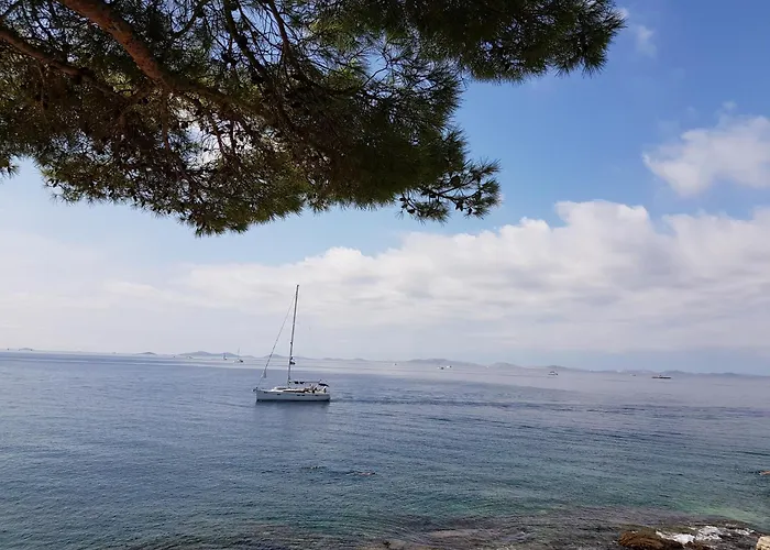 Apartamento Kate - Wake Up To The Sea, Terrace, Garden & Parking, - Dalmatia *