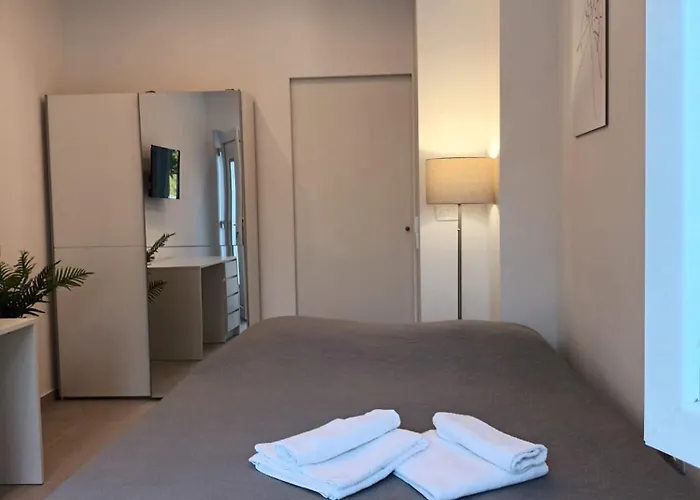 아파트 Kate - Wake Up To The Sea, Terrace, Garden & Parking, - Dalmatia *