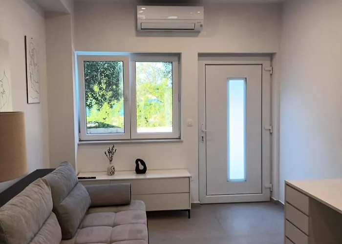 Apartamento Kate - Wake Up To The Sea, Terrace, Garden & Parking, - Dalmatia