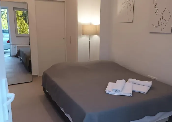 Kate - Wake Up To The Sea, Terrace, Garden & Parking, - Dalmatia Murter