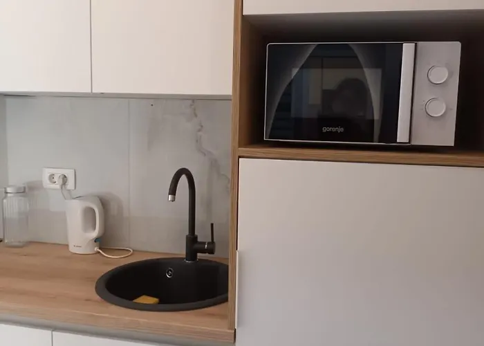 Kate - Wake Up To The Sea, Terrace, Garden & Parking, - Dalmatia Appartement Murter